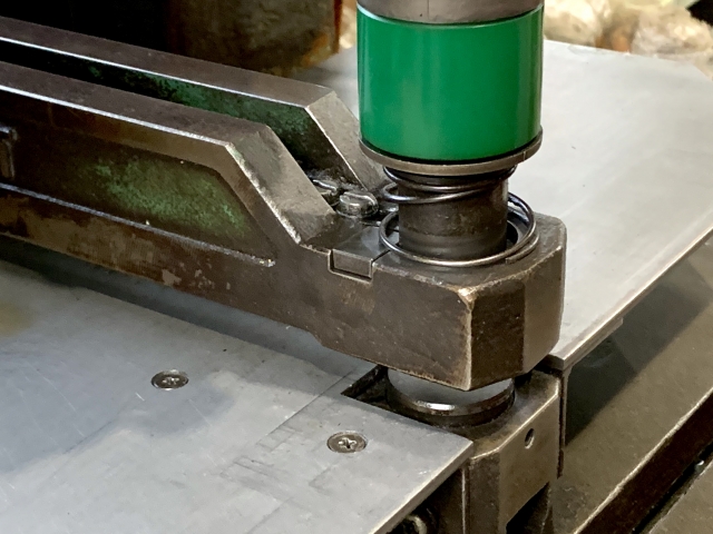 金属プレス加工