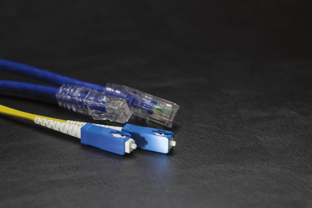 光ファイバーケーブルの製造マシンオペレーター・測定