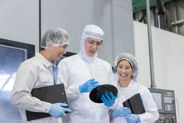 半導体製品向けガラス製品の製造