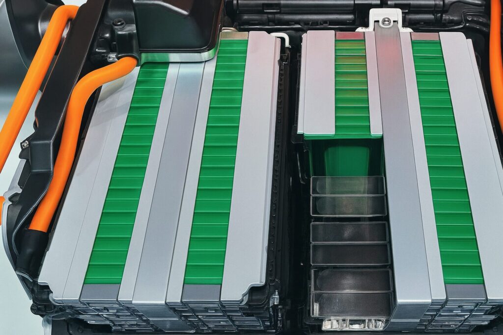 電気自動車用電池装置の組立