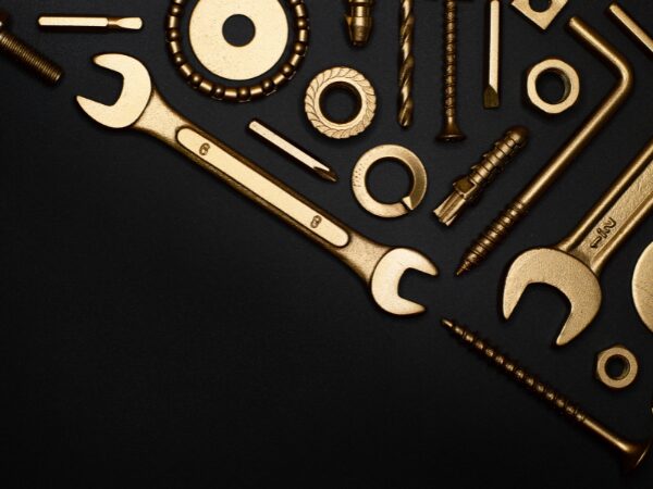 温度調節装置の組立業務