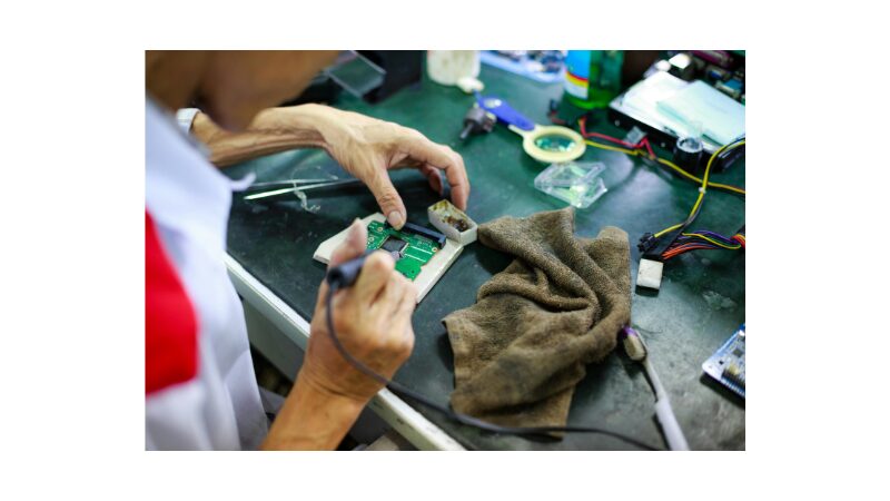 電子部品の製造業務