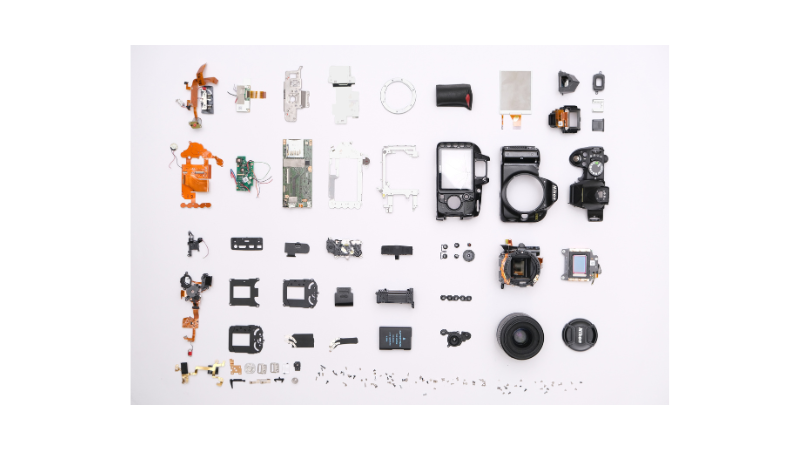 スマホ・パソコン用小型部品の製造スタッフ